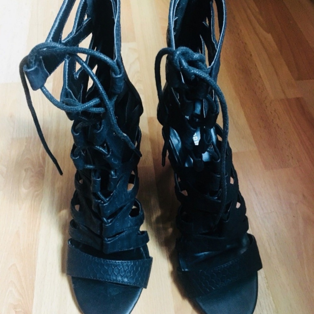Call it Spring Womens Gladiator Sz. 8